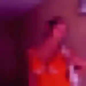 Nadine, 25 ans, connectée à Sap-en-Auge pour une rencontre coquine