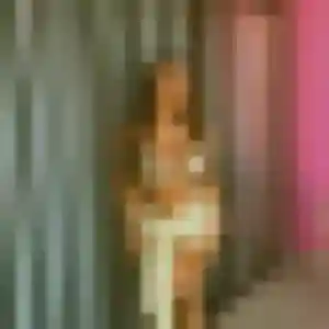 Delphine, 44 ans, disponible à Saulon-la-Rue pour une rencontre coquine