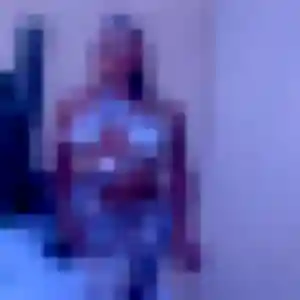 Frederique (22 ans) à Savignac propose une rencontre ce soir