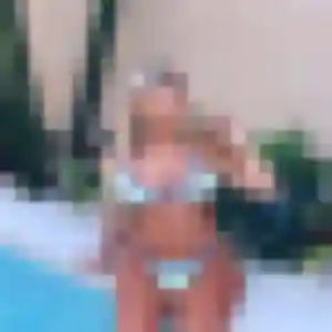 Découvre Djamila, 41 ans à Savigny-sur-Orge en privé