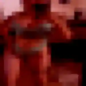 Eva, 28 ans, dispo pour plan cul à Sceaux-du-Gâtinais