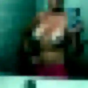 Caroline, fille de 40 ans cherche plan cul à Solaize