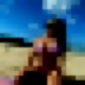 Sabrina, 30 ans, en ligne à Sougy-sur-Loire pour une rencontre coquine