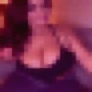 Rejoins Elena, 31 ans à Tarnos en privé