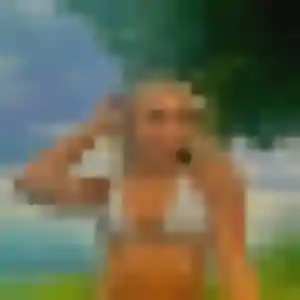 Laure, 33 ans, disponible à Tartaras pour un plan cul