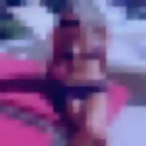 Rencontre Samantha, 44 ans à Tautavel en privé