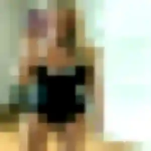 Elvire, 29 ans, en ligne à Taverny pour une rencontre coquine
