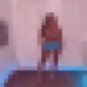 Rencontre Elena, 36 ans à Thaon-les-Vosges en privé