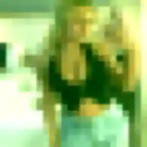 Wahiba, 45 ans, cherche un plan cul à Theuville