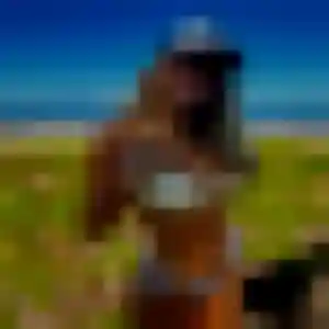 Rejoins Paloma, 32 ans à Thiézac gratuitement