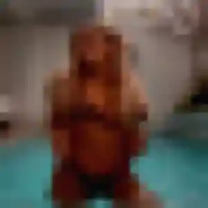 Rejoins Helene, 26 ans à Thuré gratuitement