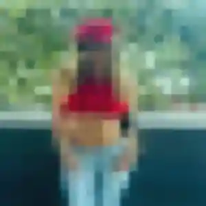 Nelly, 22 ans, disponible à Tilloy-lez-Cambrai pour une rencontre coquine