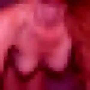 Huguette, 34 ans, connectée à Tourcoing pour une rencontre coquine