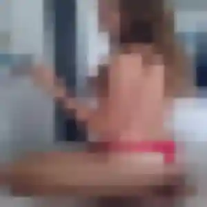 Laure, femme de 26 ans cherche plan cul à Tourville-la-Campagne