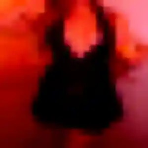 Lea, 25 ans, en ligne à Trémuson pour une rencontre coquine