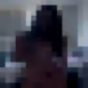 Augustine, 32 ans, dispo pour plan cul à Tresques