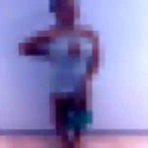 Erika, 25 ans, en ligne à Val-au-Perche pour une rencontre coquine