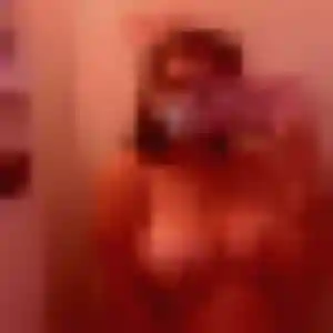 Photo exclusive de Sonia, 29 ans à Val-d'Isère - plan discret