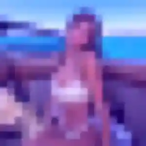 Magalie, 31 ans, connectée à Val de Chaise pour une rencontre coquine
