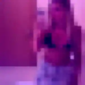 Colombine, femme de 26 ans cherche plan cul à Valenton