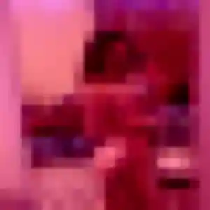 Penelope (28 ans) à Valloire attend une rencontre maintenant