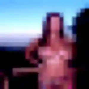 Tatyana, femme de 22 ans cherche plan cul à Varzy