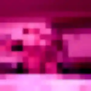 Elvire, 22 ans, en ligne à Vaugrigneuse pour une rencontre coquine