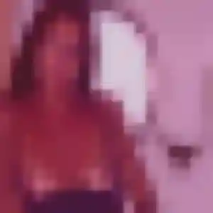 Svetlana, 42 ans, en ligne à Vaux-Andigny pour une rencontre coquine