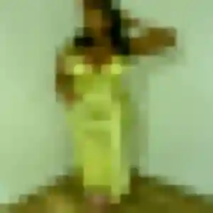 Kenza, 43 ans, en ligne à Vayres-sur-Essonne pour une rencontre coquine