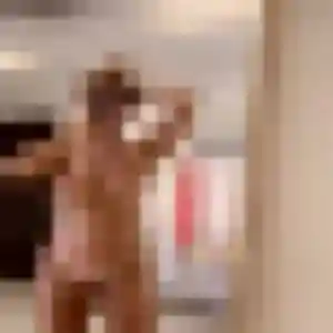 plan cul à Vecoux : photo de Delia, 32 ans - sans engagement