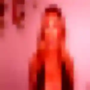 Nadia, femme de 24 ans propose plan cul à Veigy-Foncenex