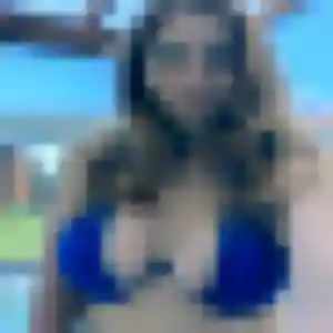 Anne, 22 ans, disponible à Venette pour une rencontre coquine