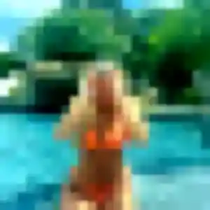 Adeline, fille de 43 ans cherche plan cul à Venizel