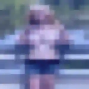 Charline, 23 ans, en ligne à Venizel pour une rencontre coquine