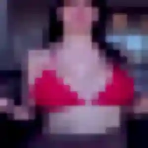 Charlotte, 29 ans, connectée à Verzenay pour une rencontre coquine