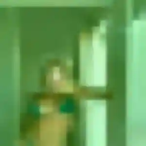 Cecile, 22 ans, en ligne à Villedieu-les-Poêles-Rouffigny pour une rencontre coquine