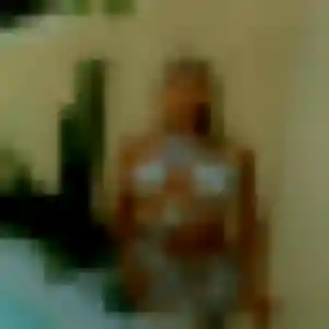 Zineb de Villefranche-d'Allier, 36 ans - plan cul sans lendemain