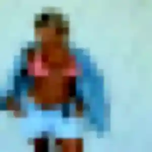 Charmante Raphaelle, 24 ans à Villefranche-de-Lonchat - voir sa photo