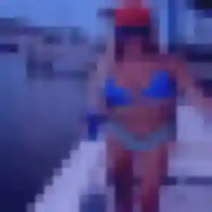 Photo de Lou-Anne à Villemur-sur-Tarn (35 ans) - plan cul anonyme