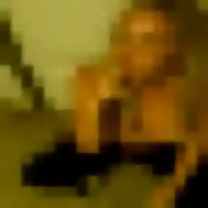 Charmante Maya, 28 ans à Villers-sur-le-Roule - découvrir son profil