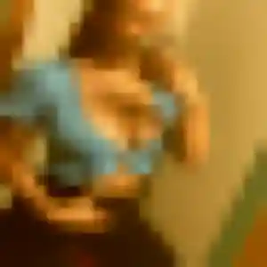 Photo de Maya à Villerville (45 ans) - plan cul discret