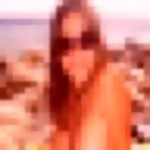 Lou-Anne, femme de 23 ans cherche plan cul à Villiers-en-Plaine