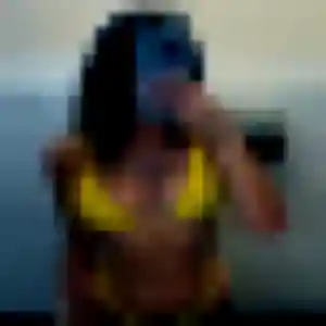 plan cul à Villiers-le-Mahieu : profil de Rose-Marie, 28 ans - inscription gratuite