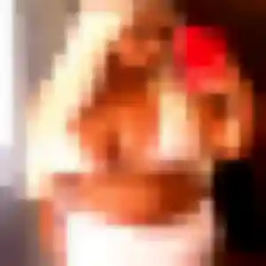 Jade, femme de 25 ans cherche plan cul à Vry